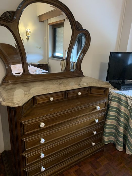 Mobilia quarto-madeira maçica