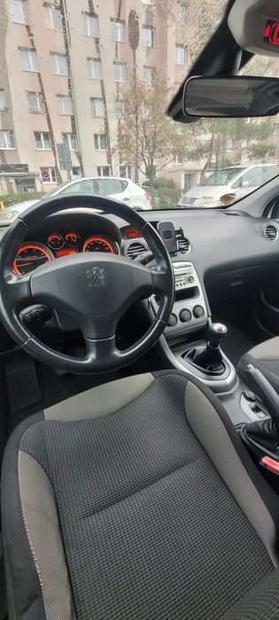 Peugeot 308 - 2010 rok