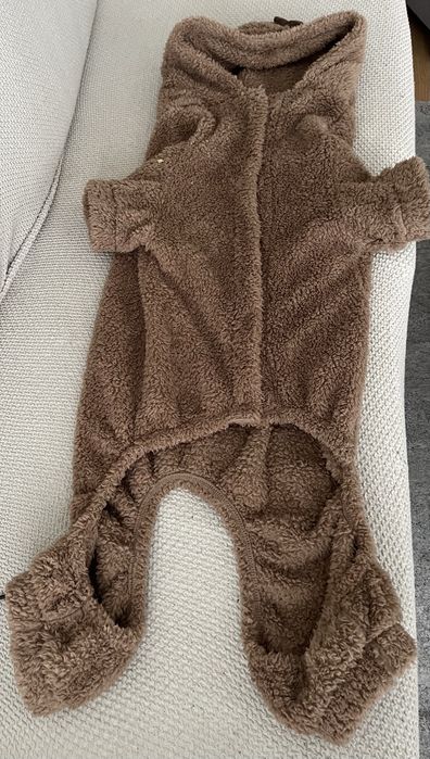 Fato para cachorro muito leve e quentinho