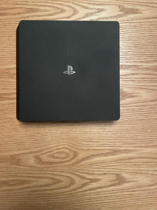 Ps4 500gb + fifa19 em muito bom estado
