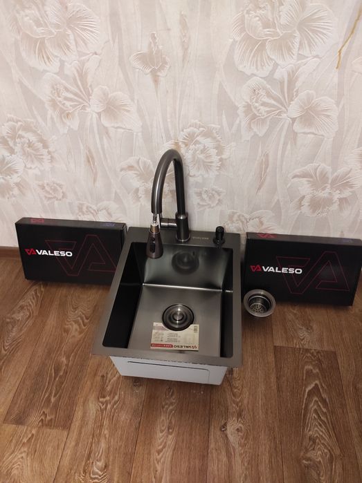 Мойка на кухню Акция! -17 % фирма Platinum  Valeso 40*50- 3 mm. hendma