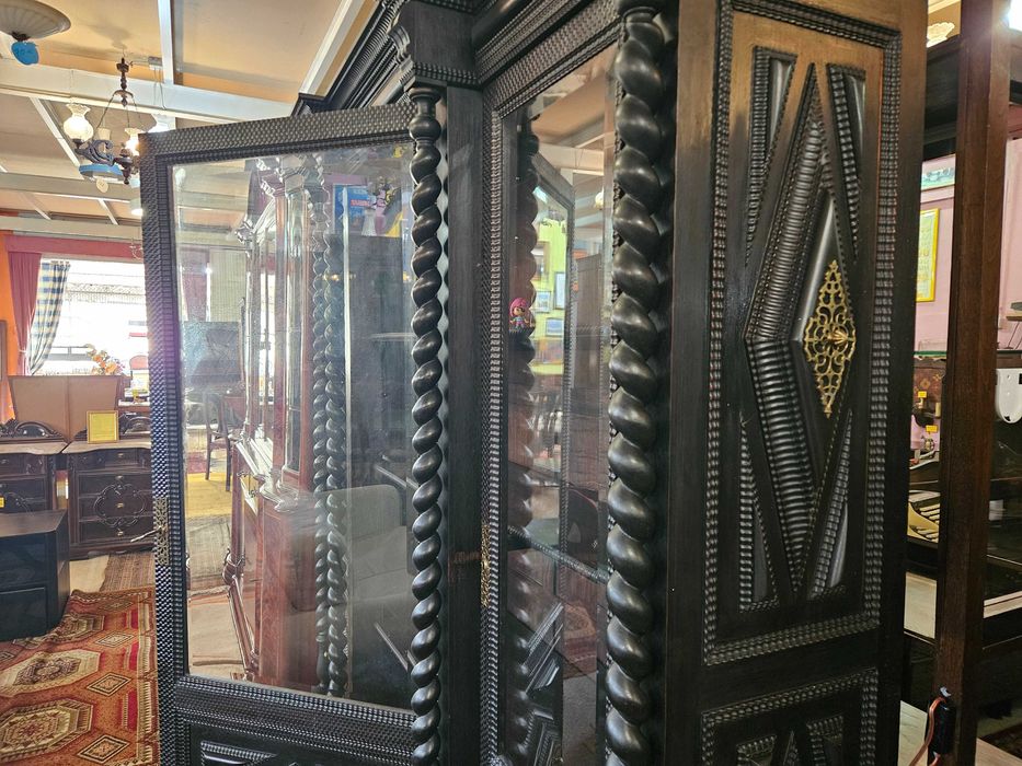 Livreiro antigo em madeira maciça - Muito bom estado geral