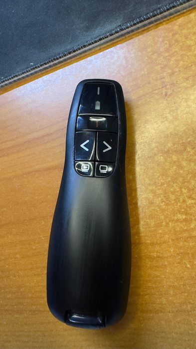 Apresentador com laser para apresentações e PowerPoints