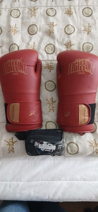 Luvas e fitas boxe/kickboxe