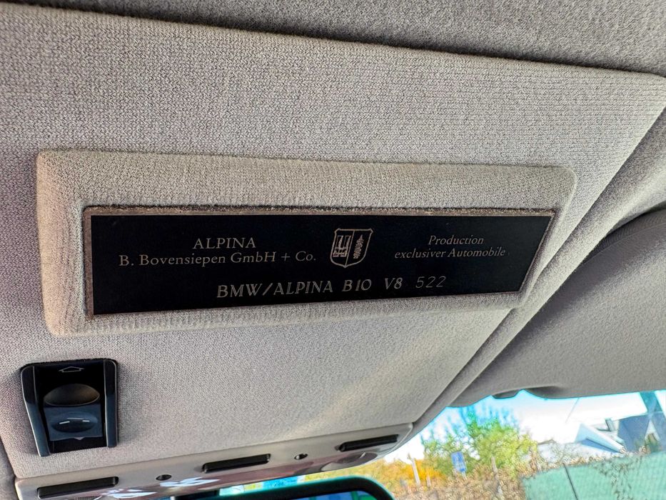 BMW alpina B10 V8