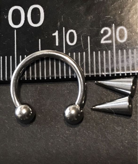 Piercing 12mmx1.6mm STAL + 2 sruby