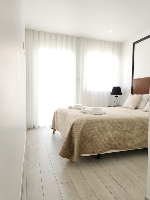 Apartamento T1+1 (Estúdio porta 2)