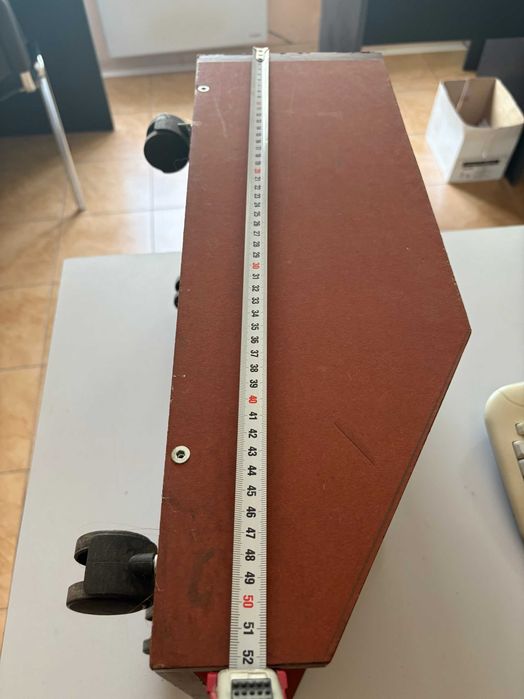 Підставка під системний блок комп'ютера