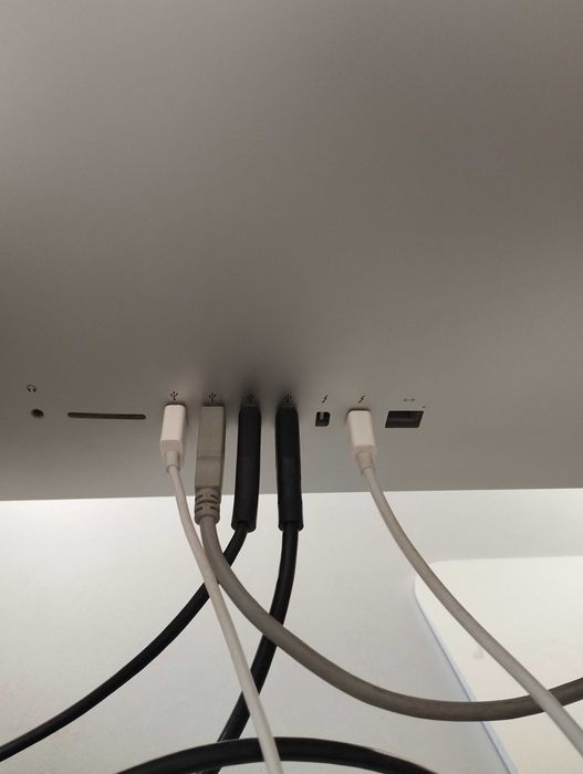 iMac Retina 5K, 27 polegadas, 16GB Ram e Disco SSD 1TB