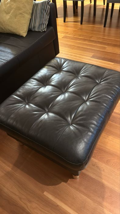 Repousa pés em naoa preto