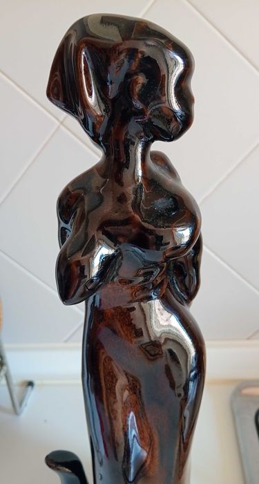Arte Moderna Estatua escultura em Ceramica mulher Africana nua