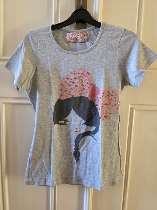 T-shirt cinzenta Zara