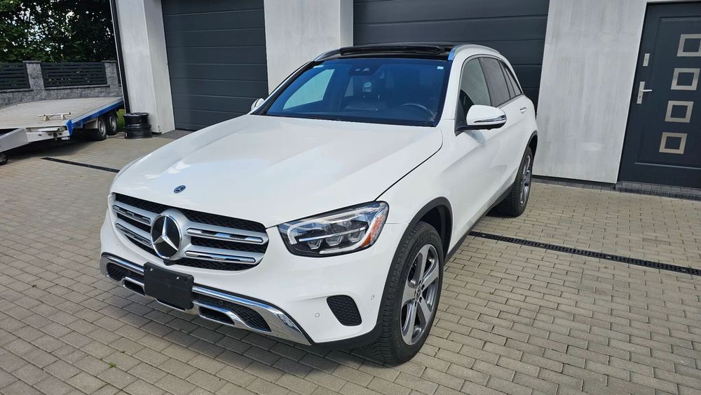 Mercedes-Benz GLC Kamery360 / Panorama dach / Led /4-matic