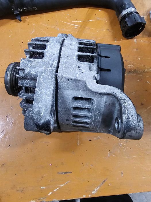 Alternator Prądnica BMW X3 F25 F10 F11 2.0D 184KM N47 220 Części