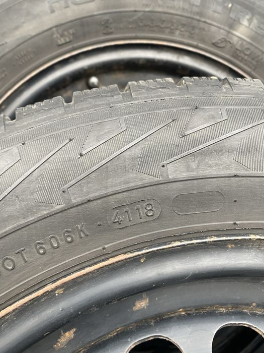 Шини з дисками r15