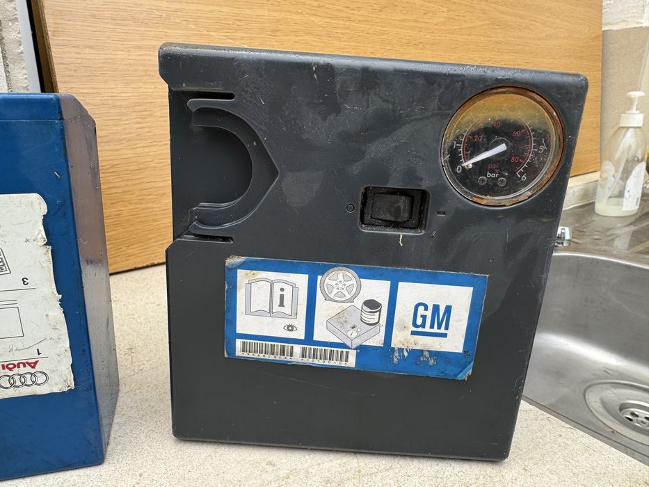 Compressor de ar portatil para carro