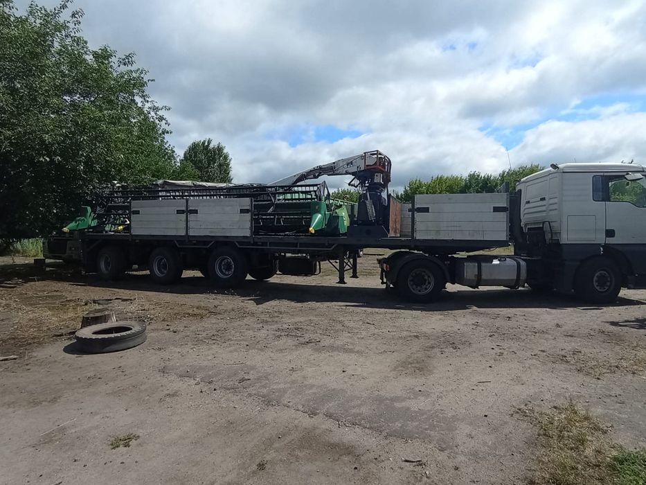 Продам Бортовий напівпричеп з краном-маніпулятора. Манипулятор