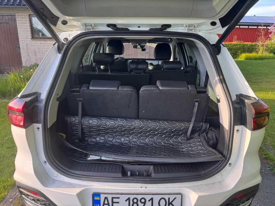 кроссовер Cherry Tiggo 8