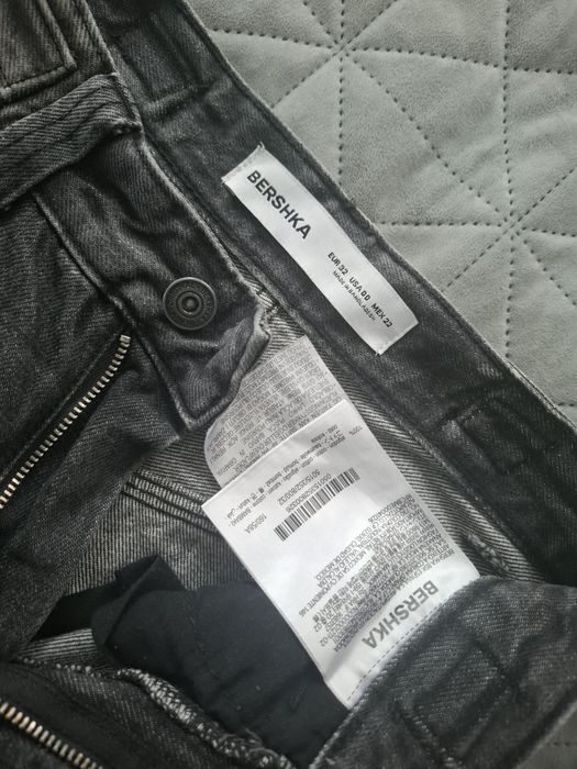 Джинси bershka (32 розмір)