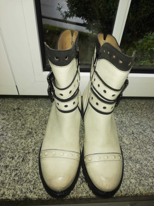 Botins Brancos Casta