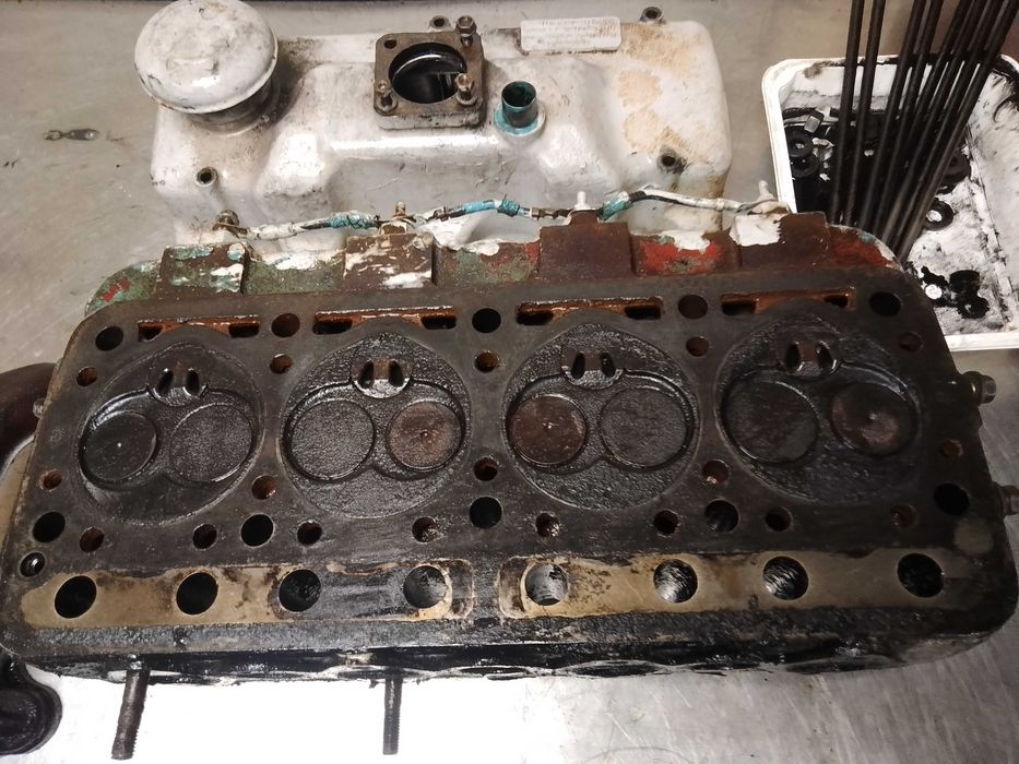 Głowica Hanomag Perfekt 400 części silnikowe