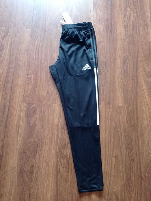 Adidas spodnie damskie M