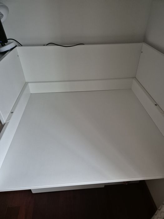 Trocador e secretaria