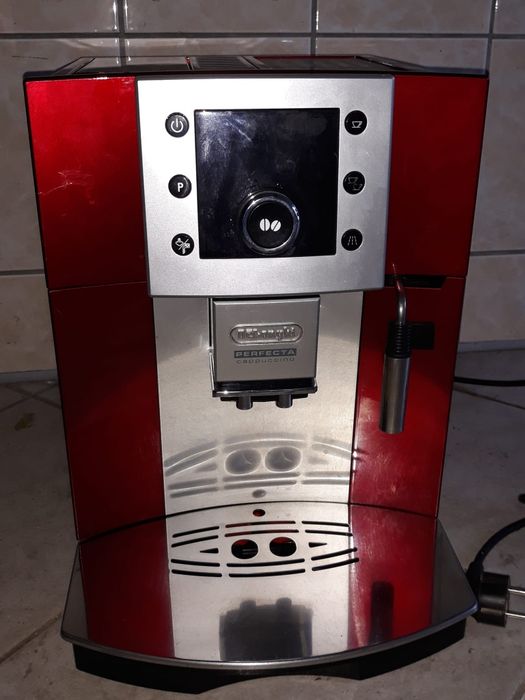 Sprzedam ekspres De'Longhi Esam 5400