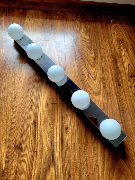 Lampa toaletka łazienka LED