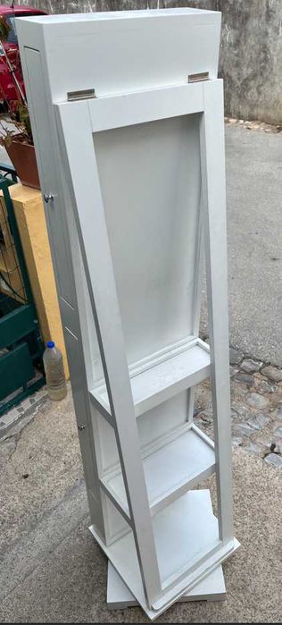 Espelho Vertical com Arrumação Interior para Joias