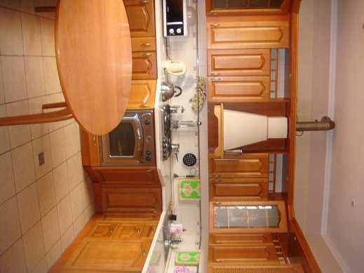 Дом 800 кв.Бассейн ,сауна,бильярд, генератор.До 20 человек