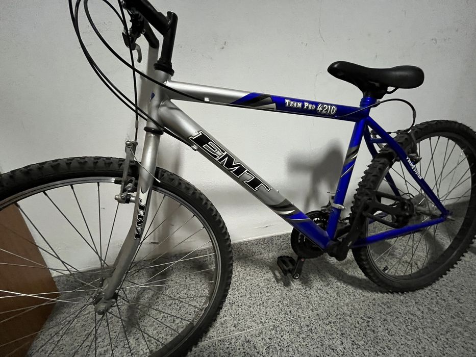 Bicicleta Azul Como Nova