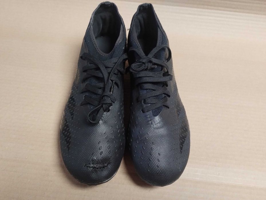 buty piłkarskie korki adidas Predator roz 40