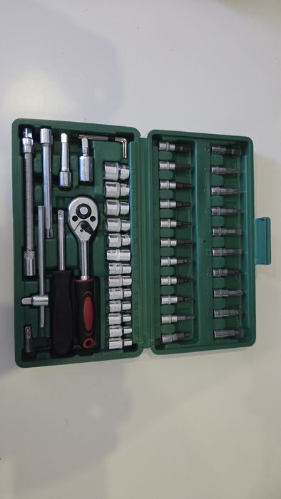 Conjunto de Ferramentas 46 Peças – Novo, Nunca Utilizado