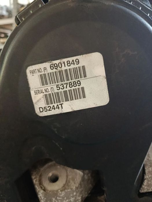 Motor Volvo VOLVO xc 70 C30 2.4D REF: D5244T8