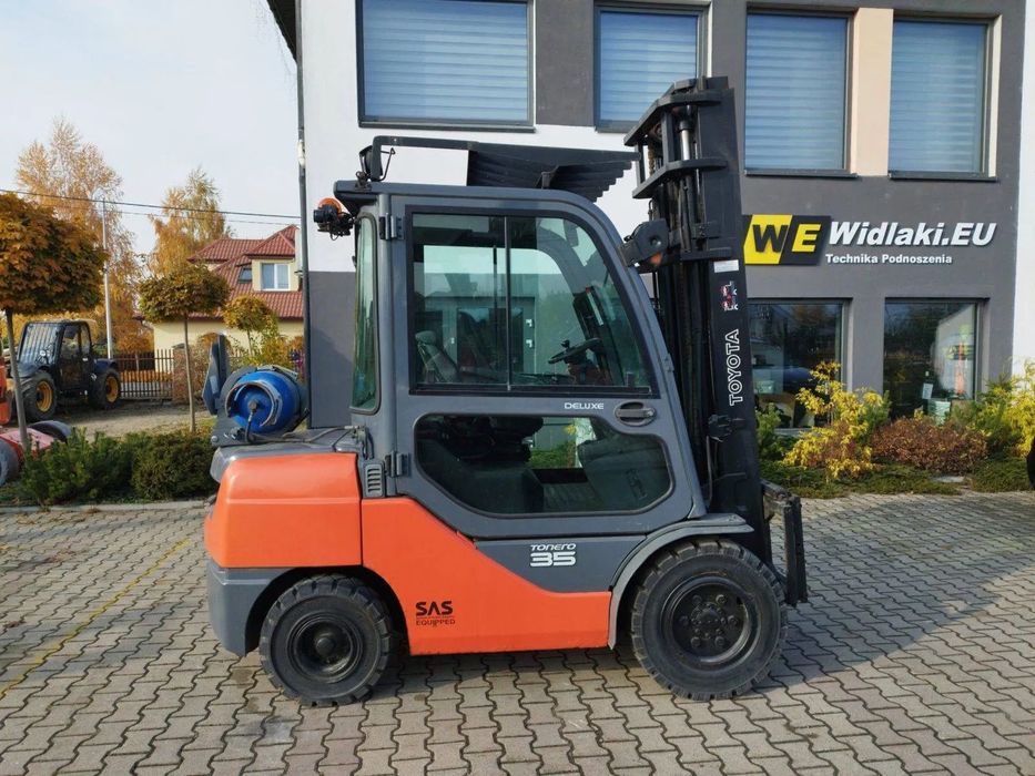 Toyota 02-8FGJ35  wózek widłowy Toyota Gaz 02-8FGJ35 kabina DeLux