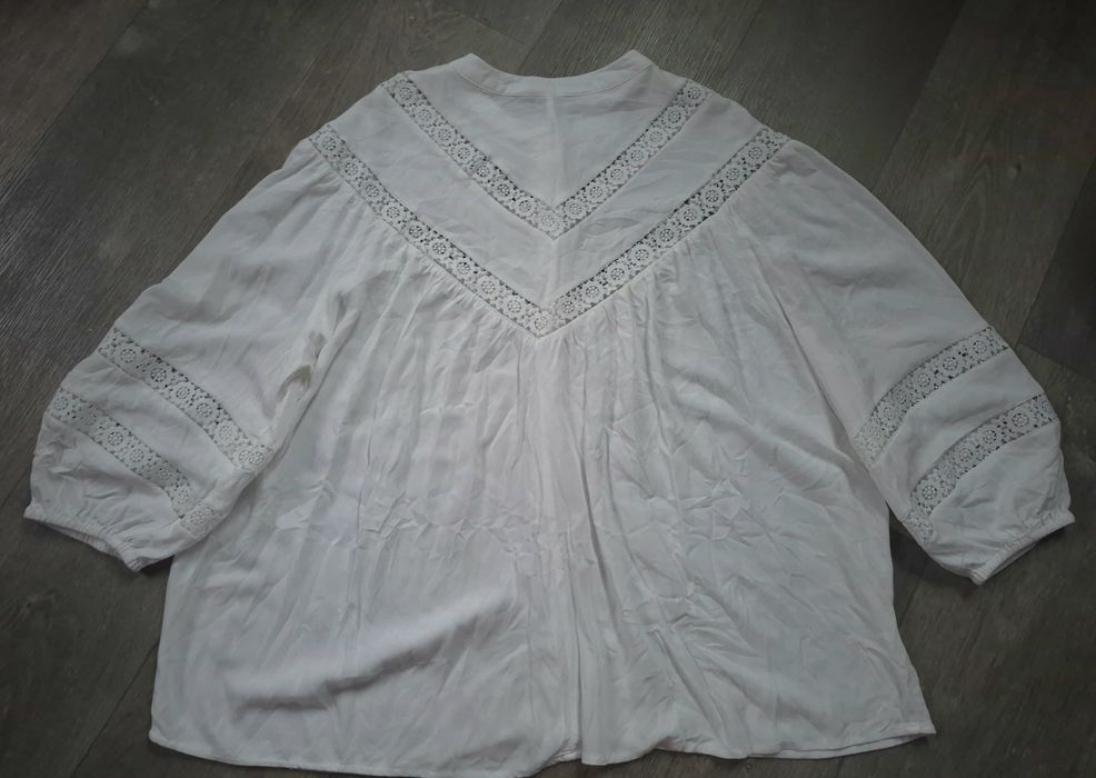 Біла сорочка, блуза з мереживом і широкими рукавами peacocks  2xl-3xl