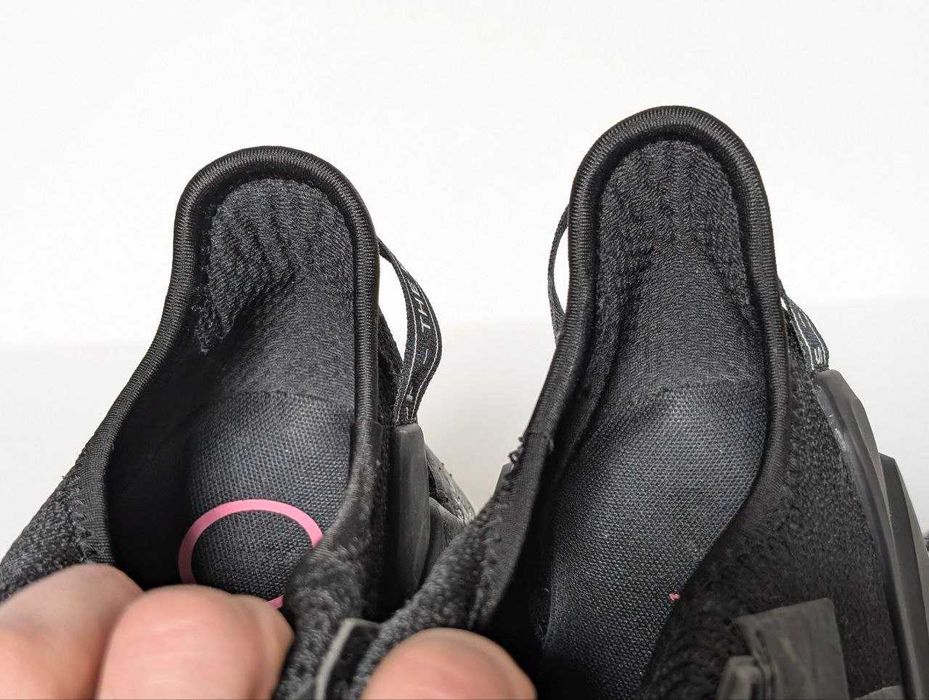 Кроссовки Adidas NMD R2 оригінал 44,5 розмір сітка літо ідеальний стан