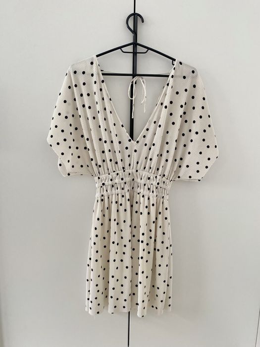 Biała krótka luźna sukienka w kropki groszki S 36 pull&bear coquette