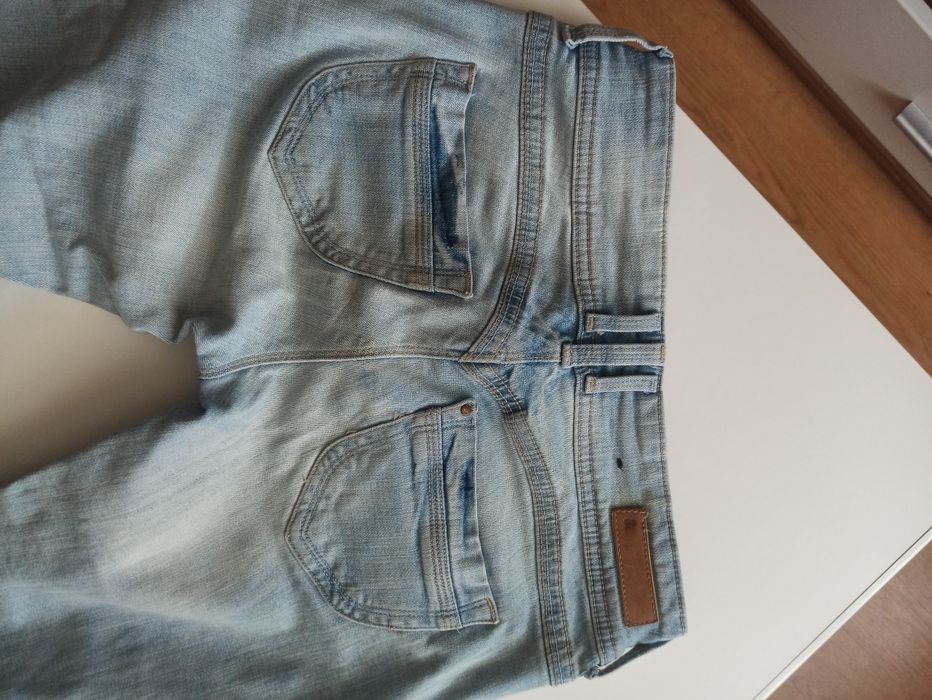 Spodnie damskie firmy H&M roz. 25x32 push up