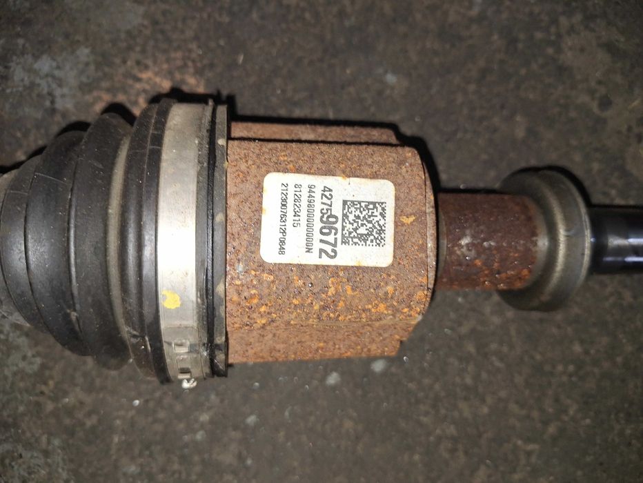 Привід піввісь передня ліва / права Chevrolet Bolt EV EUV 2022-