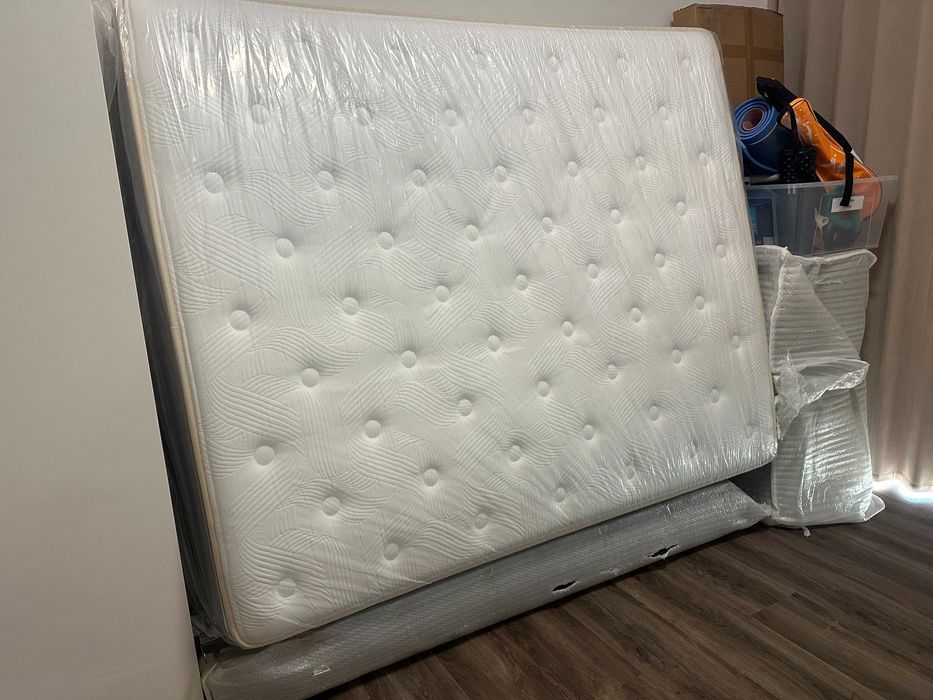 Novo | Conjunto de Quarto em Pele Genuína 160×200 cm