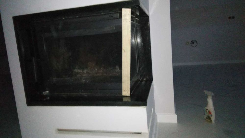 Підвіконня, стільниці, сходи та ін. вироби з граніту