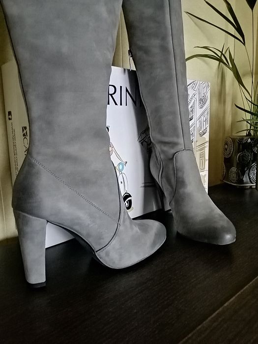 Piękne kozaki zamszowe CARINII, 39