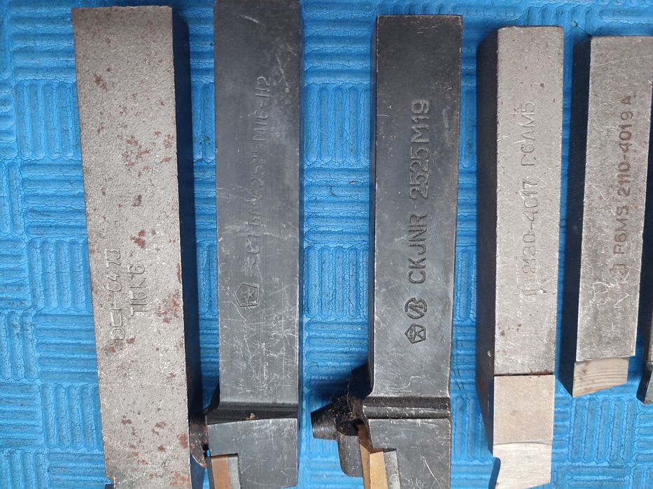 Резцы разных размеров