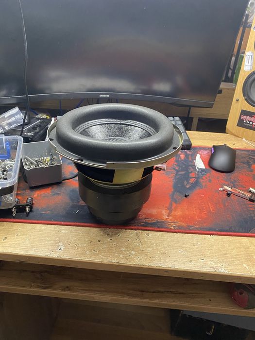 Сабуфер 8 дюймов