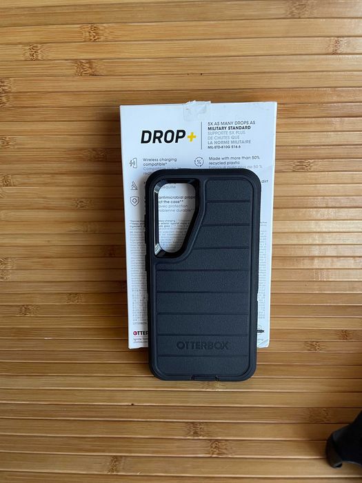 Чехол OtterBox Defender Series Pro для Samsung Galaxy S25 / Galaxy S24