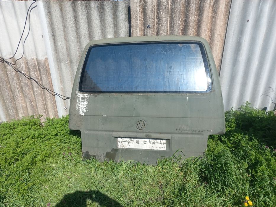 Продаються двері багажника для Volkswagen T4