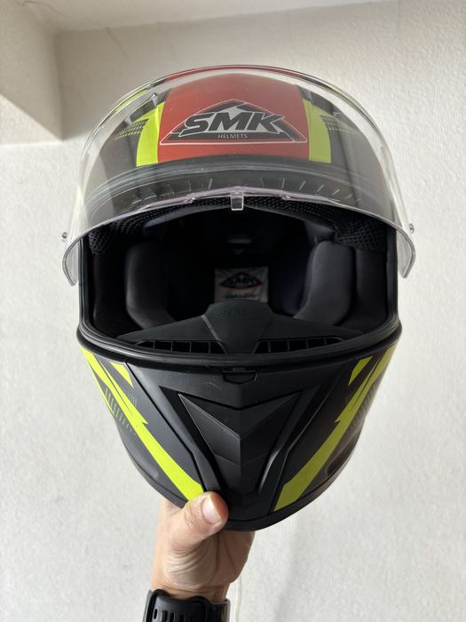 Capacete mota SMK (usado 3x)