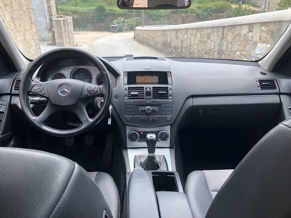 Mercedes-Benz C 220 — fotografia 8